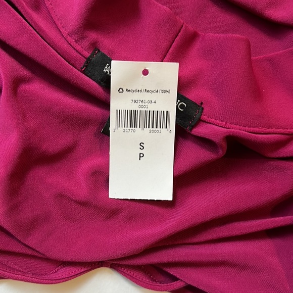 NWT. Banana Republic Factory. Sleeveless top/blouse. - Picture 8 of 8